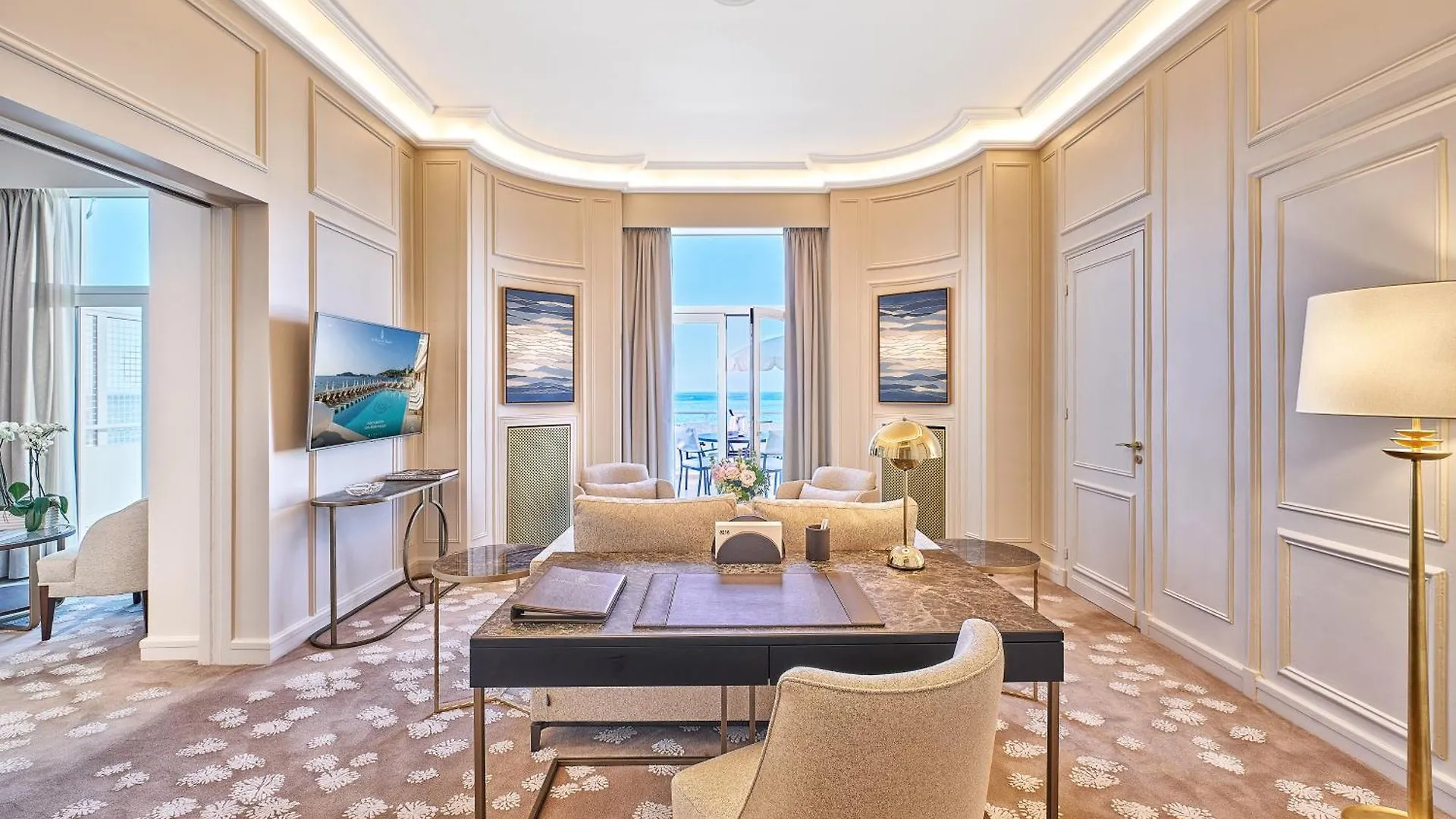 ***** Hotel La Reserve De Beaulieu França