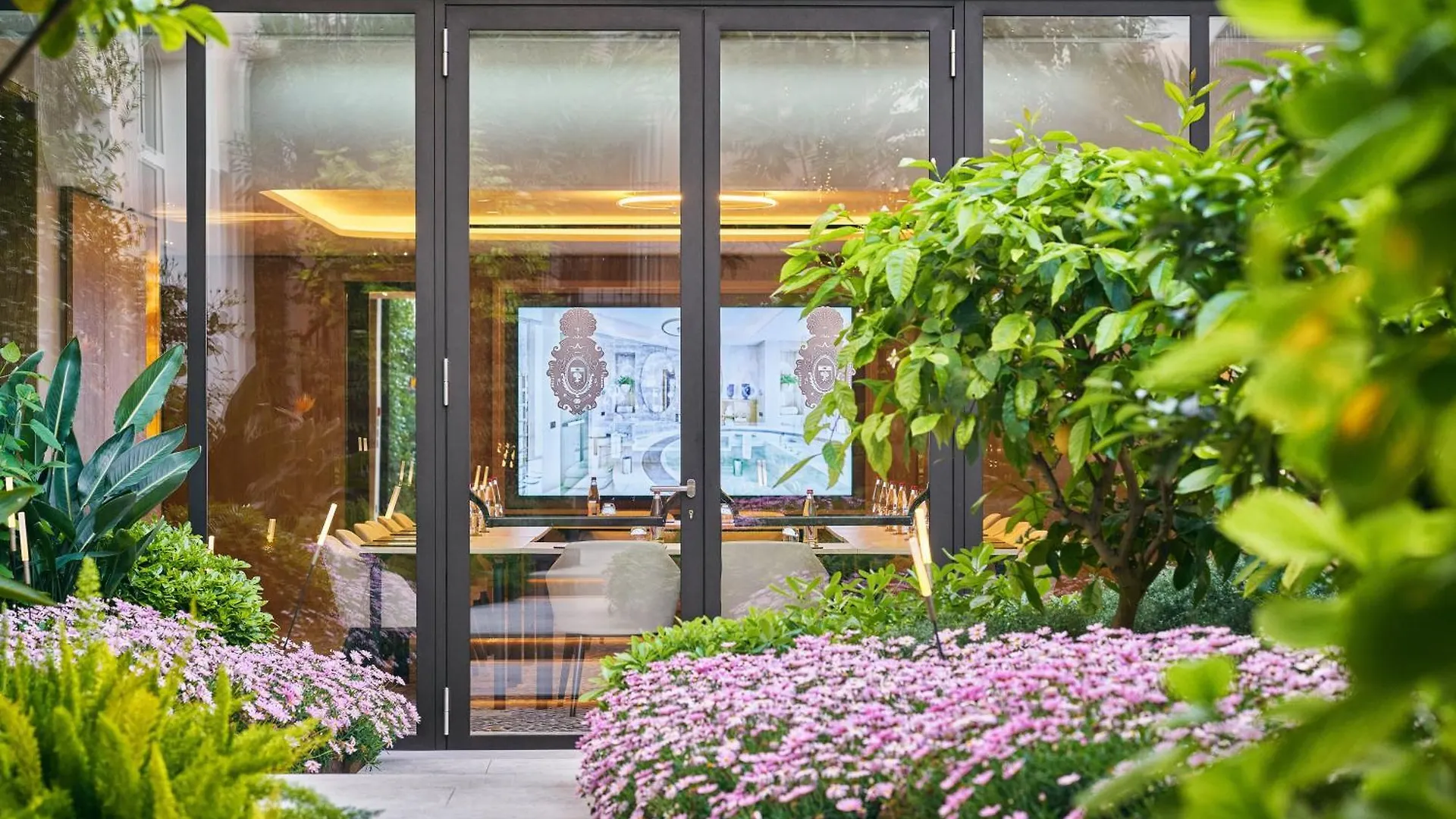 ***** Hotel La Réserve de Beaulieu Francia